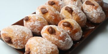 Super Creamy Vanilla And Chocolate Donuts
