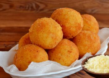 Cheese Balls, 3 Simple, Dairy-Free Ingredients