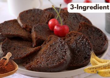 Easy 3-Ingredient Banana and Cocoa Cake