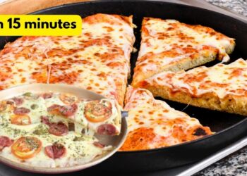 Homemade Skillet Pizza with Cheese, in 15 minutes