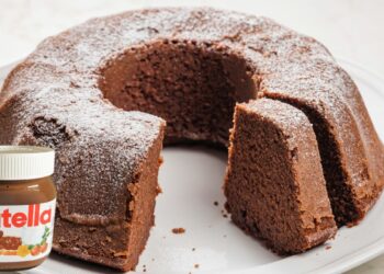 Nutella Cake with 2 Ingredients, in Minutes