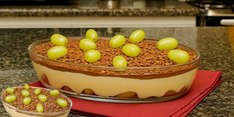Easy Grape Dessert with Chocolate, Super Creamy