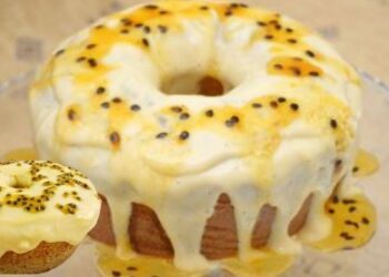 Passion Fruit Cake With Passion Fruit Topping