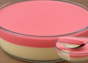 Dessert Recipe: Strawberry and Pineapple Layers, Super Creamy