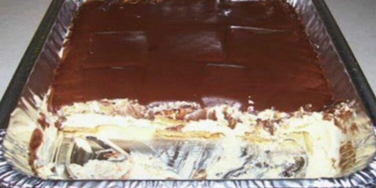 Delicious Chocolate Eclair Cake Recipe