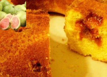 Easy and Wonderful Recipe: Flourless Cake with Creamy Guava Filling