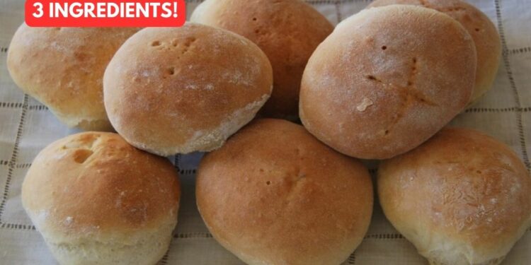 Three-Ingredient Greek Yogurt Bread Rolls, in 15 minutes