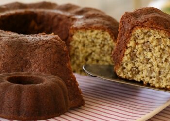 Banana and Oat Cake Recipe in the Blender, in 35 minutes