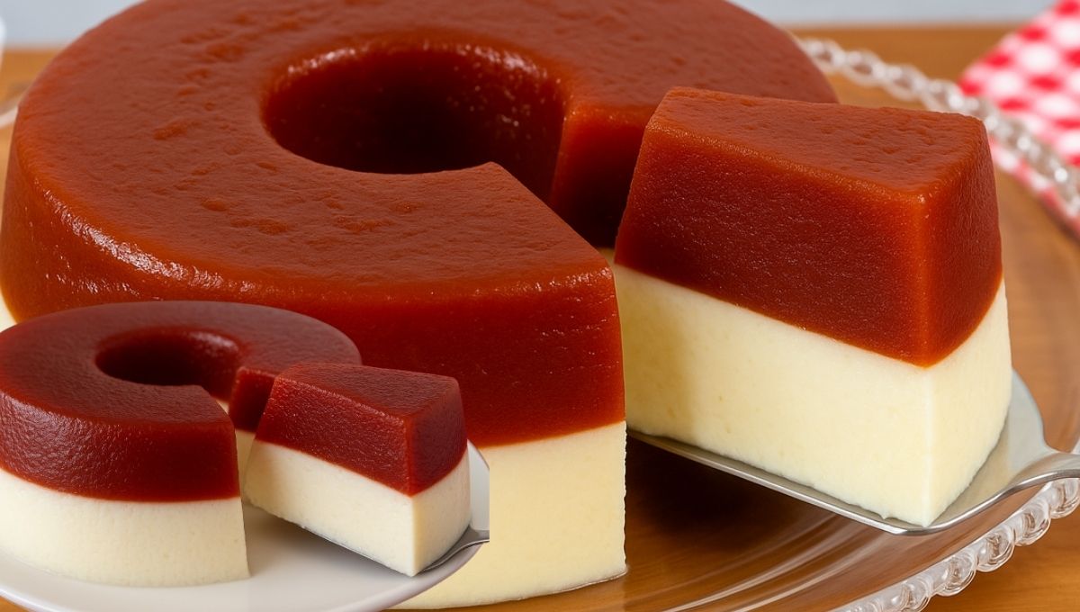 2-Layer Dessert Recipe with Cheese and Guava Jam in the Refrigerator
