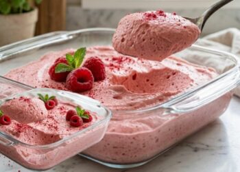 Easy 2-Ingredient Dessert Without Dairy and Gelatin in the Blender