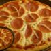 Easy Pizza with Cheese and Calabrian Sausage Filling, in 10 minutes