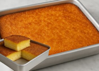 Simple and Quick Cake with Parmesan Cheese, Super Creamy