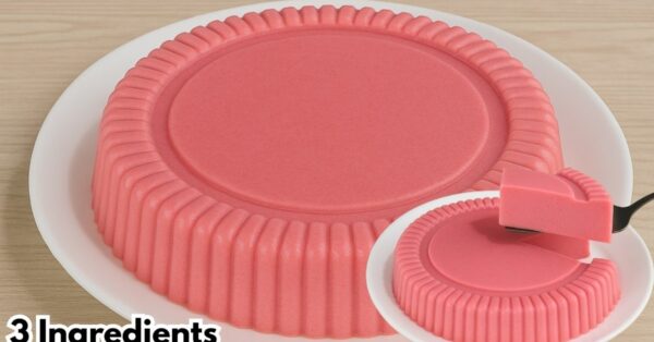 Quick and Easy Strawberry Dessert (No Bake, 3 Ingredients)