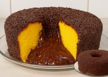 Carrot Cake with Chocolate Topping – Perfect for Afternoon Snack or Breakfast